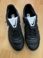 Nike Premier II indoor court soccer shoes US9.5 EU43 black white gum AO9376-010