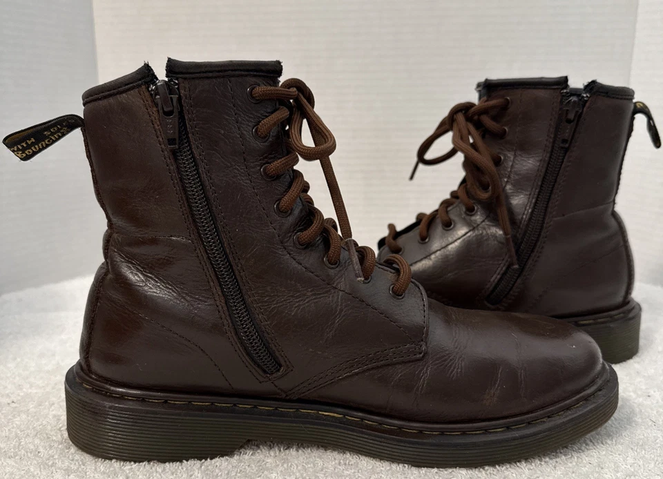 Dr. Martens Womens Brown Leather Combat Boots Zip/Lace Up Size 7 - Image 4 of 4