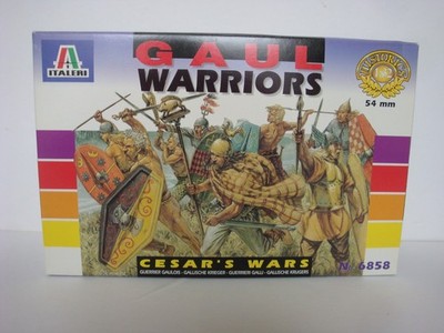 Italeri / 1/32 / Set 6858 / Ancient Rome Gaul Warriors  / 16 in 8 Poses  / MIB