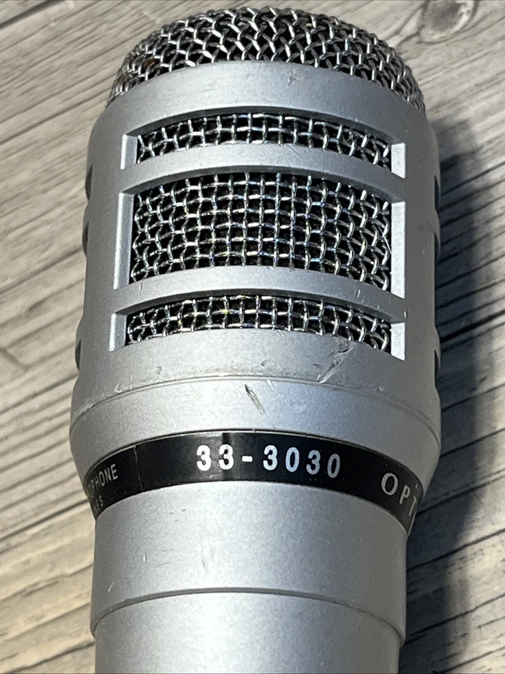 Optimus Omnidirectional Dynamic Microphone Model No. 33-3030 - Image 3 of 4