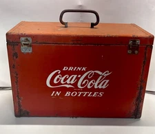 Coca-Cola Vintage Metal Ice Box Chest.  17x11x9.  Very Rusty See Photos.