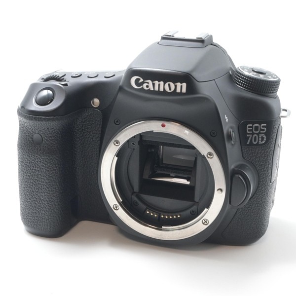 Canon EOS70D Camera Kit w/ EF-S18-135mm IS STM Lens, Used