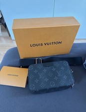 Louis Vuitton Alpha Wearable Wallet 