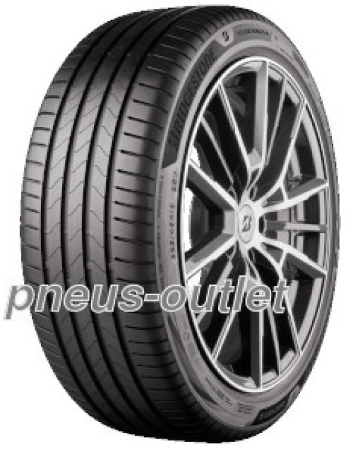 Pneu Bridgestone Turanza 6 245/45 R19 réduction aquaplaning et freinage ultra court sur sol humide