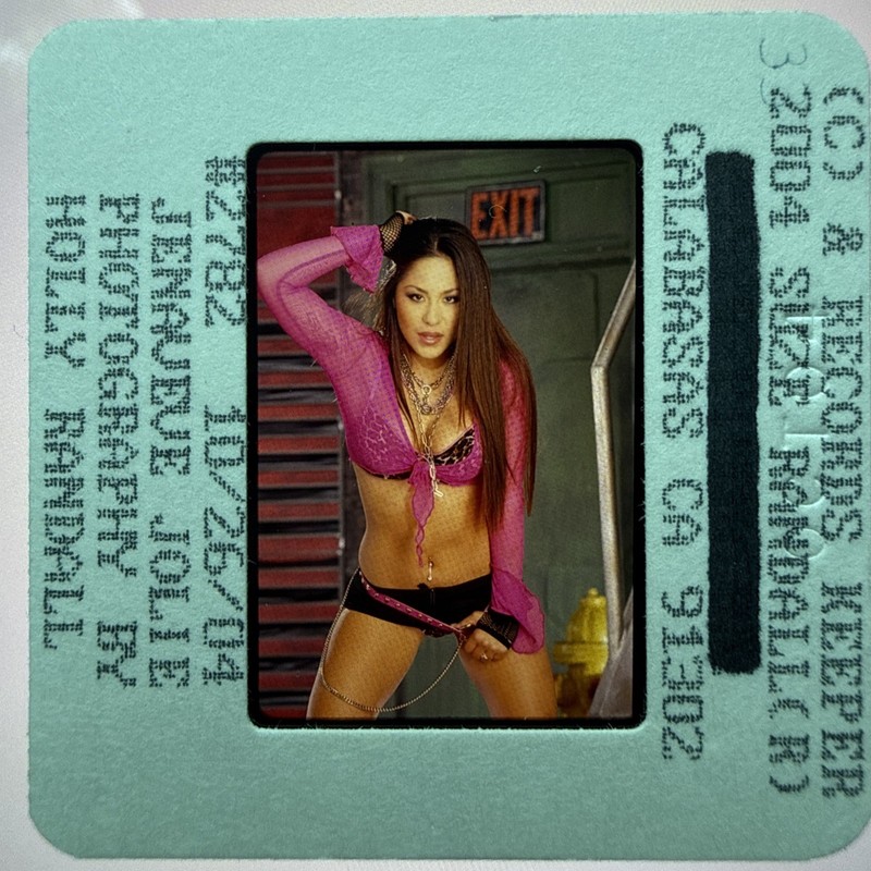 C8712 - JENAVEVE JOLIE ©2004 - XXX PORN STAR ADULT FILM VINTAGE 35MM SLIDE