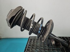 Ressort divers Infiniti Q30