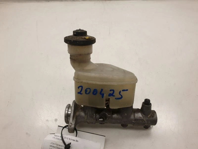 97-00 TOYOTA RAV4 2.0L 4CYL AWD MONTAJE CILINDRO MAESTRO FRENO  Foto 3 de 4