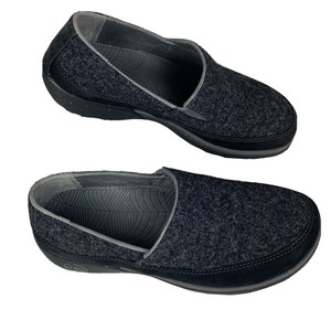 chaco loafers