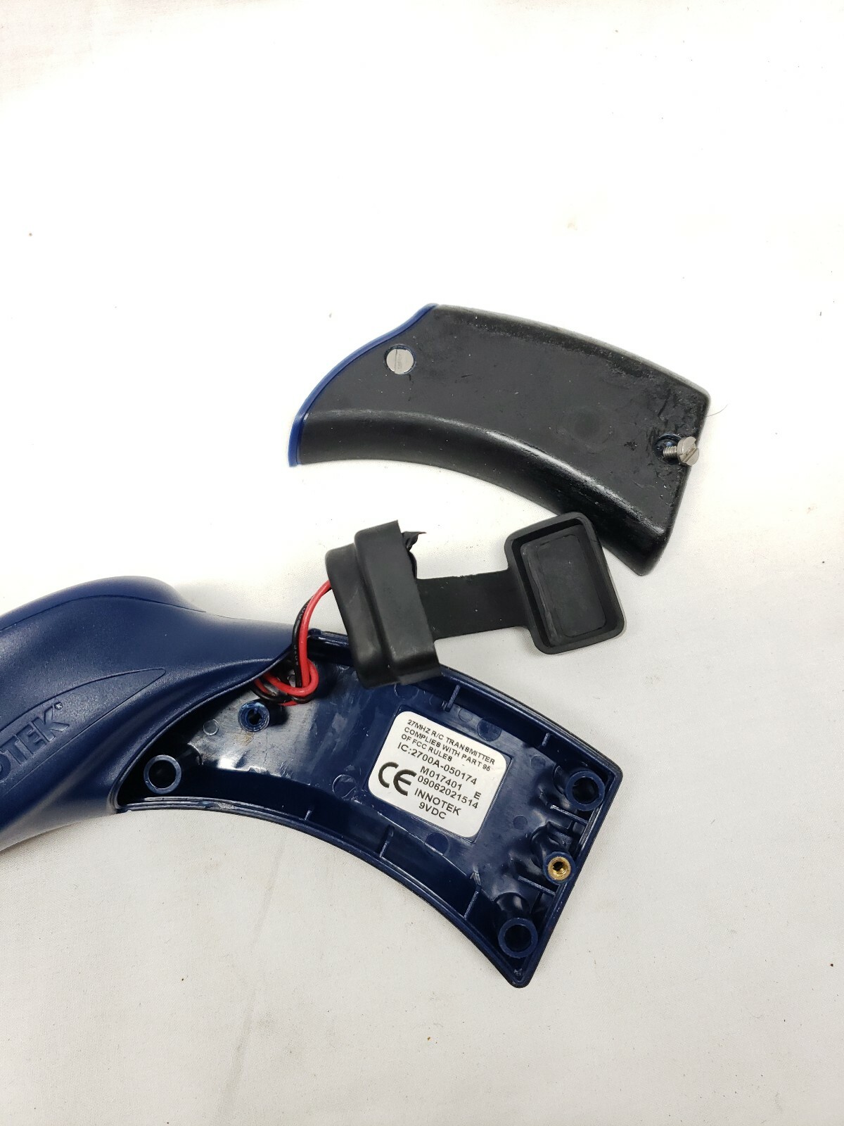 INNOTEK  IUT-1000 UltraSmart Ergo-Grip Remote Trainer Remote Control Transmitter