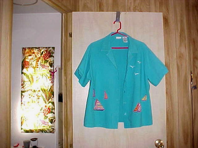 Women Top 16-18 XL White Stag Sailboats Blue Embroidery/Applique Bust 46 27Long