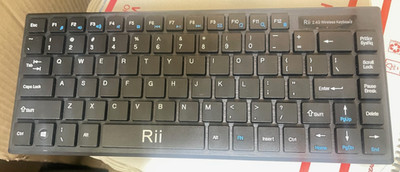 Rii 2.4G Keyboard RK700 BATTERIES INCLUDED, no accessories only Keyboard(D16