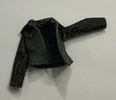 BRATZ COAT JACKET MODEL BEHAVIOR FASHION PACK 2004 DENIM BLUE JEAN DOLL CLOTHES