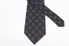 794   VERSA  MEN'S  TIE 100  SILK MADE IN CHINA