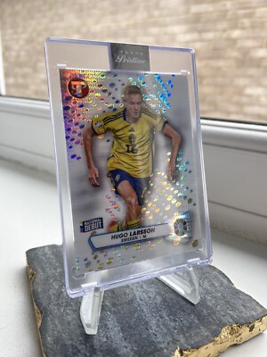 TOPPS PRISTINE ROAD TO EURO 2024 HUGO LARSSON SWEDEN PRISTINE REFRACTOR ENCASED