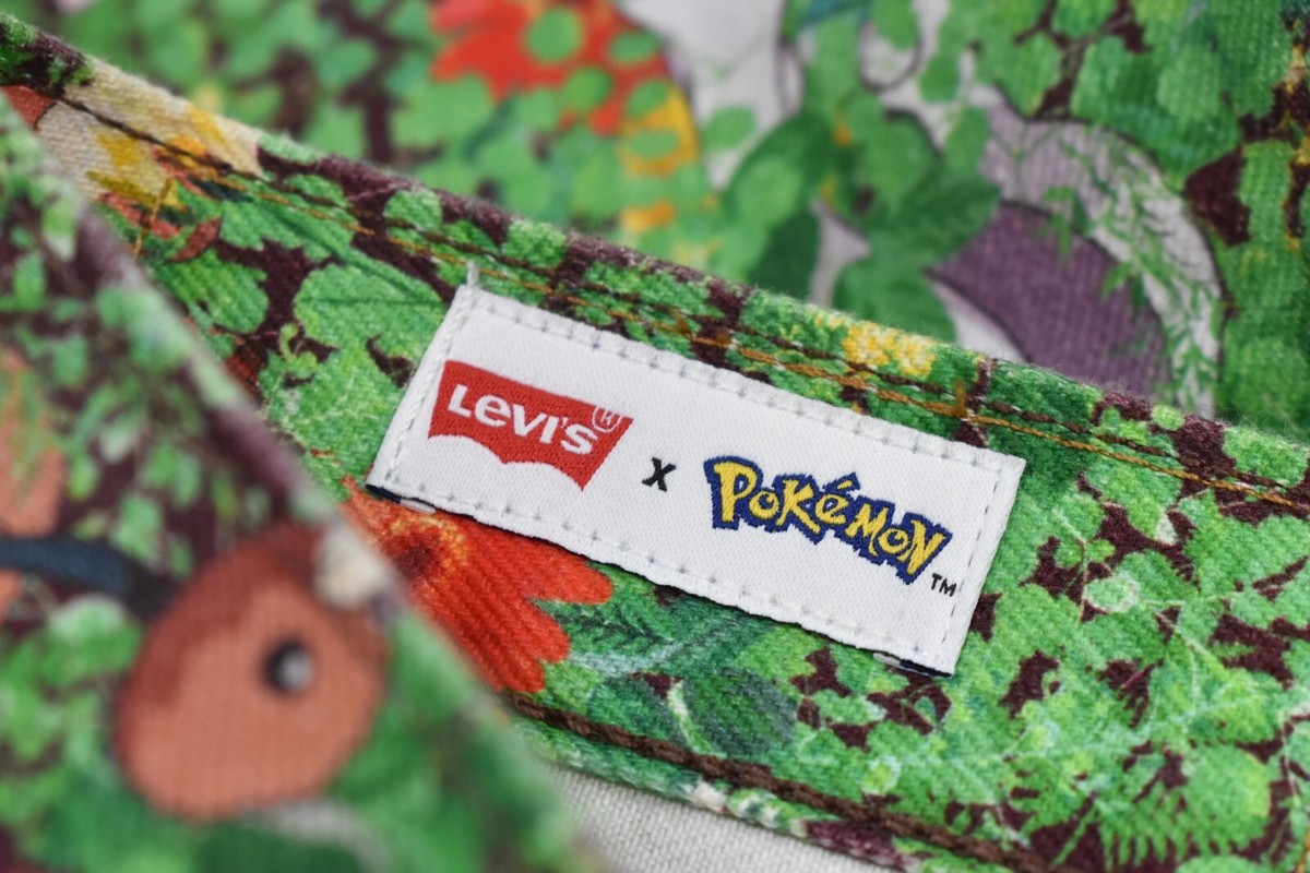 Levis X 551Z Mens Authentic Straight Pokemon 25th Levis X 551Z Mens Authentic Straight Pokemon 25th