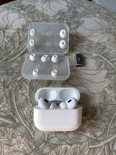 Apple AirPods Pro 2nd Generation