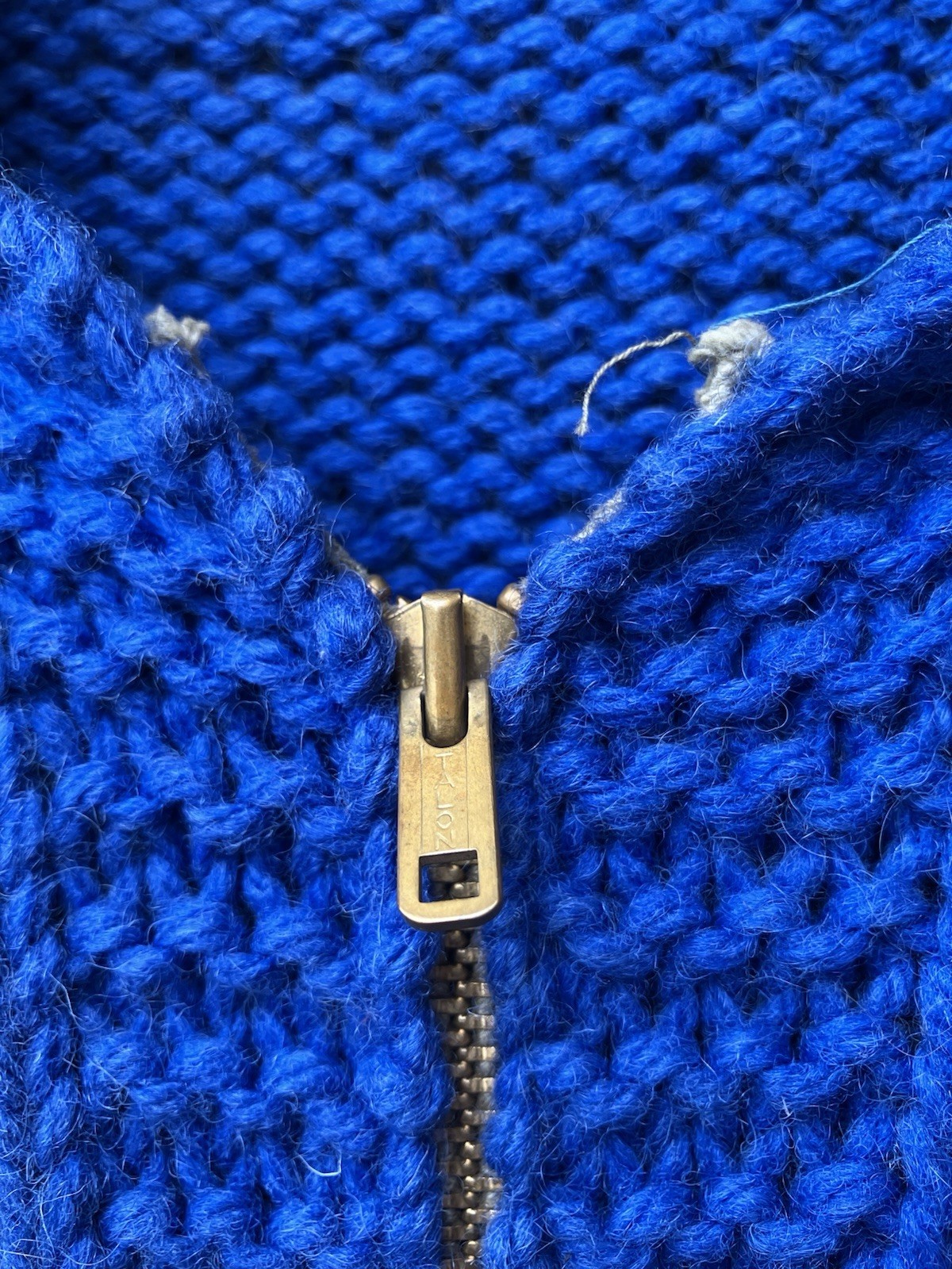 Vintage 1950s/60s Cowichan Zip Front Fish Sweater Blue- Size Large Mary Maxim