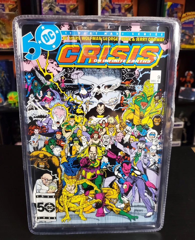 Figura McFarlane DC Direct Page Punchers Multiverse CHEETAH roja edición platino Foto 3 de 4