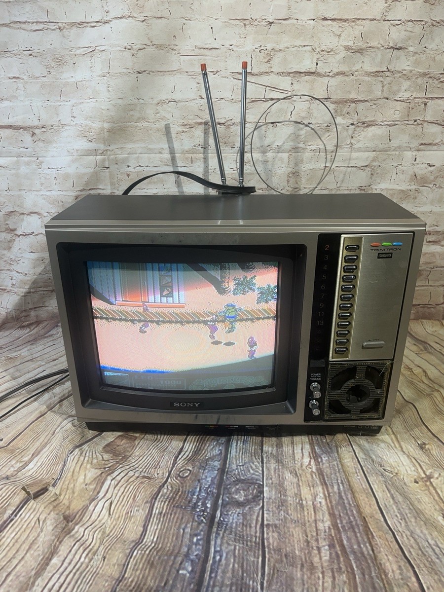 Sony Trinitron Color CRT TV Set 12” KV-1212 Vtg 1970s Gaming