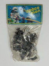 Vintage SPACE MEN ASTRONAUTS Action Figures Hing Fat NOS Sealed Hong Kong 433