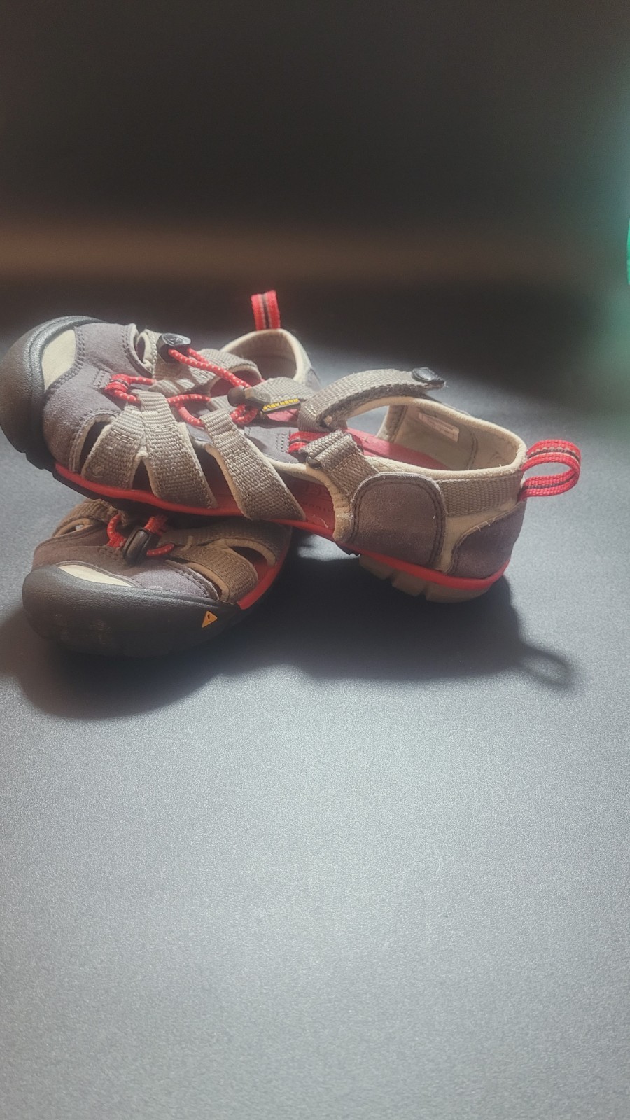 KEEN Sandali Bambino Taglia Bambino 2.5 Seacamp II CNX Calamita Grigio e Rosso Escursionismo...