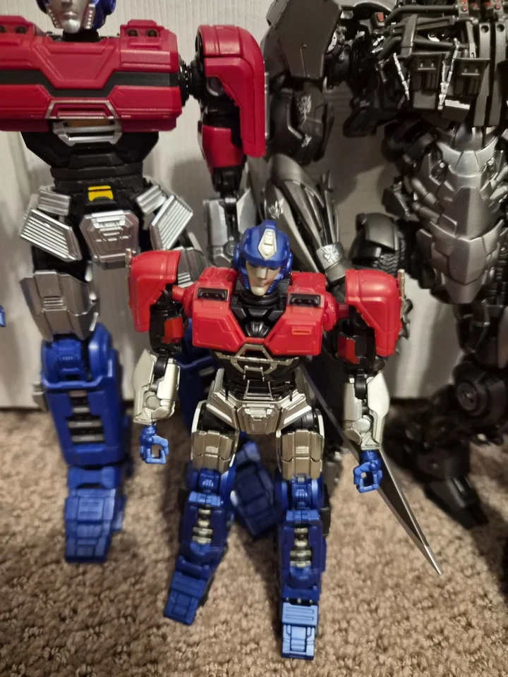 Yolopark Transformers One and Rise Of The Beasts Figure Lot - Image 3 of 4