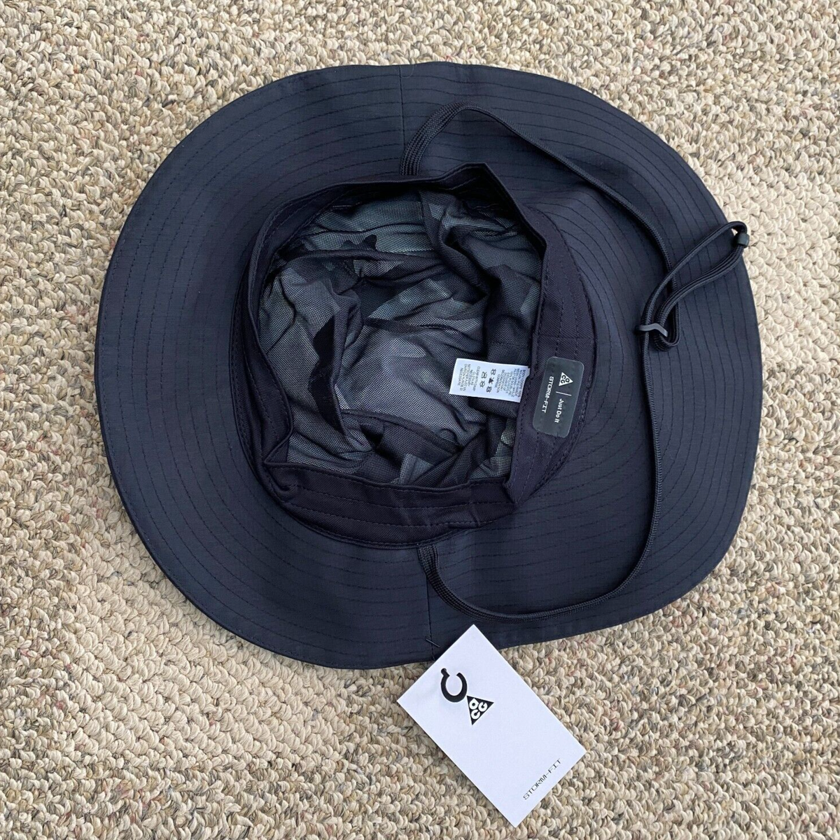 Nike ACG Storm Fit Bucket Hat Sun DV5576-010 Black $55 Adult Nike ACG Storm Fit Bucket Hat Sun DV5576-010 Black $55 Adult