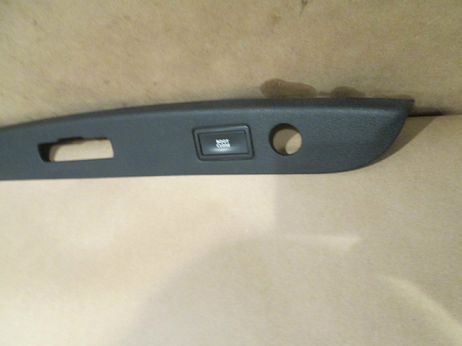 Bentley Continental Flying Spur - Plastic Trim - P/N 3W5869503