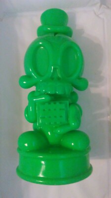Bic Plastics MAD Green Modern Hero Bank 18''