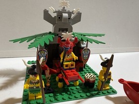 Lego 6262 Pirates/ Islanders, King Kahuka's Throne, Complete With Instructions
