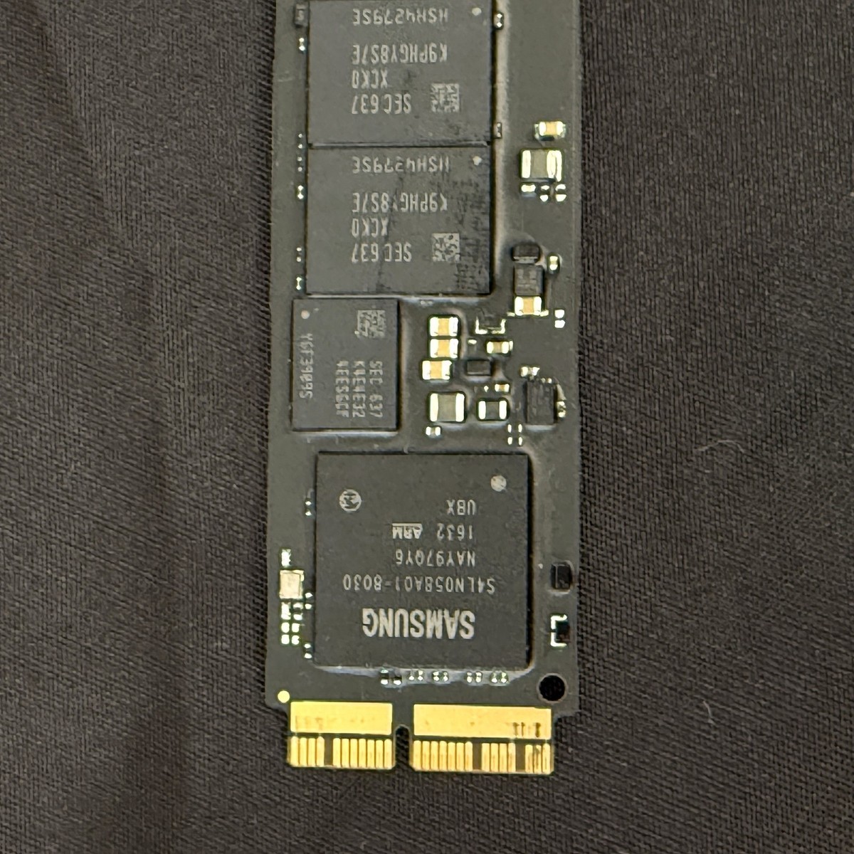 OEM Apple MacBook Pro 15 inch A1398 2015 512GB SSD PCIe Samsung