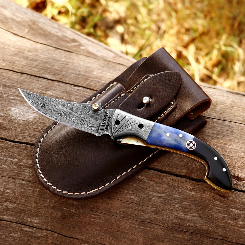 Cuchillo Plegable Damasco Hecho a Mano Grabado Refuerzo Mango de Madera con Funda de Cuero Foto 2 de 4