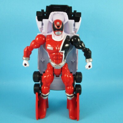 E.T. インタラクティブ フィギュア 赤　タイガーエレクトロニクス社 Power Rangers SPD Red Ranger Delta Police Car Transforming Toy