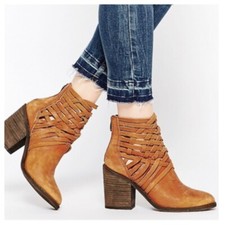 NEW $288 FREE PEOPLE Tan Carrera Leather Ankle Boots Size 8