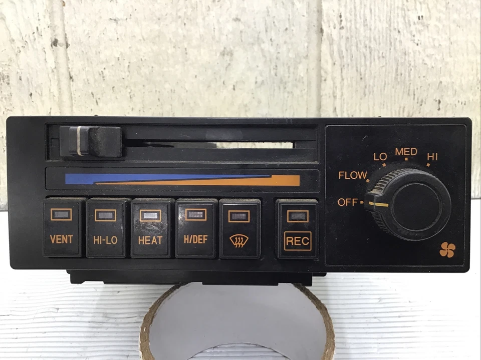 Botones de montaje de control de clima manual HVAC Honda Accord 1981-1985 OEM Foto 3 de 4