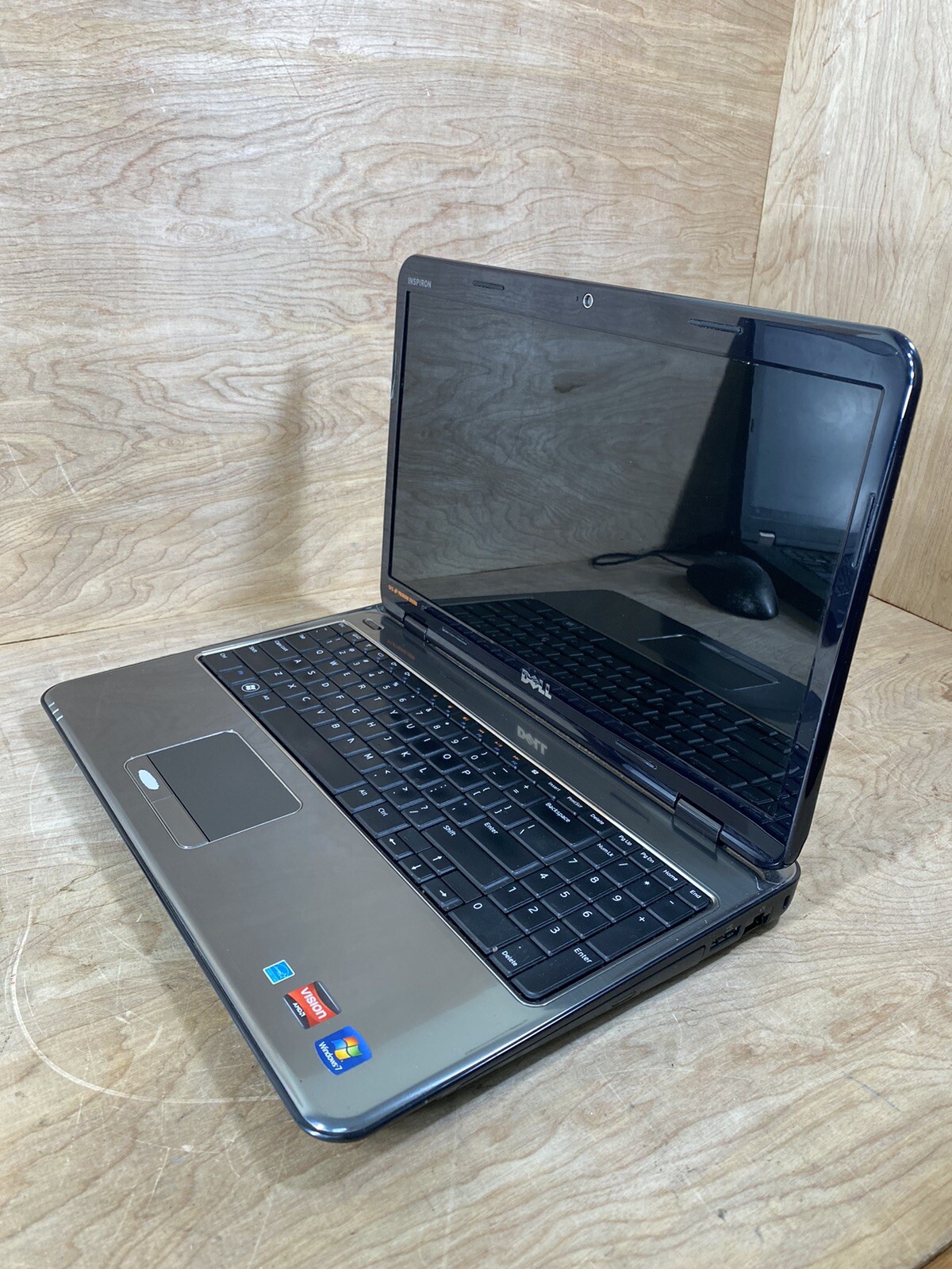 Dell Inspiron M5010 15.6" Notebook - Parts/Repair AS IS - Picture 6 of 6