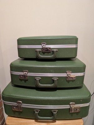 Vintage Avocado Green 3-Piece Luggage Set Hard Shell Suitcase Nesting Hard Sided
