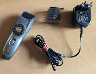 Panasonic Trimmer ER217 orig. Ladegerät ER5 97 Kammaufsatz Wer217K7457
