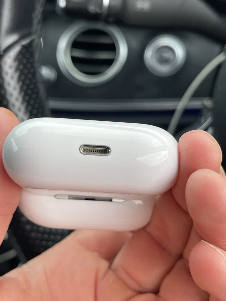 Apple AirPods 3rd Generation 100% Genuine - Image 4 of 4