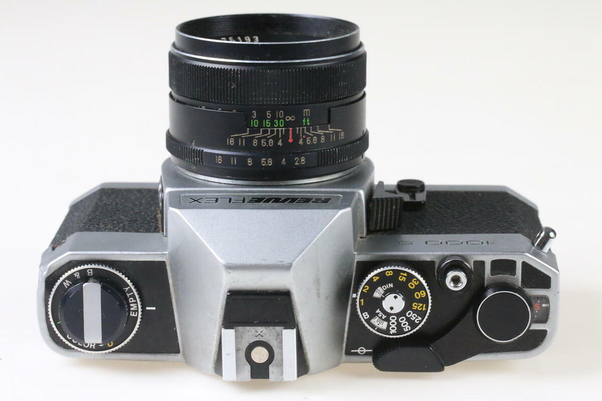 REVUE Revueflex 1000s mit Revuenon 50mm f/2,8 - SNr: 215683 REVUE Revueflex 1000s mit Revuenon 50mm f/2,8 - SNr: 215683