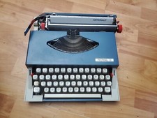 Royal Astronaut Typewriter Made In Japan With Carrying Case FREE SHIPPING READ thumbnail