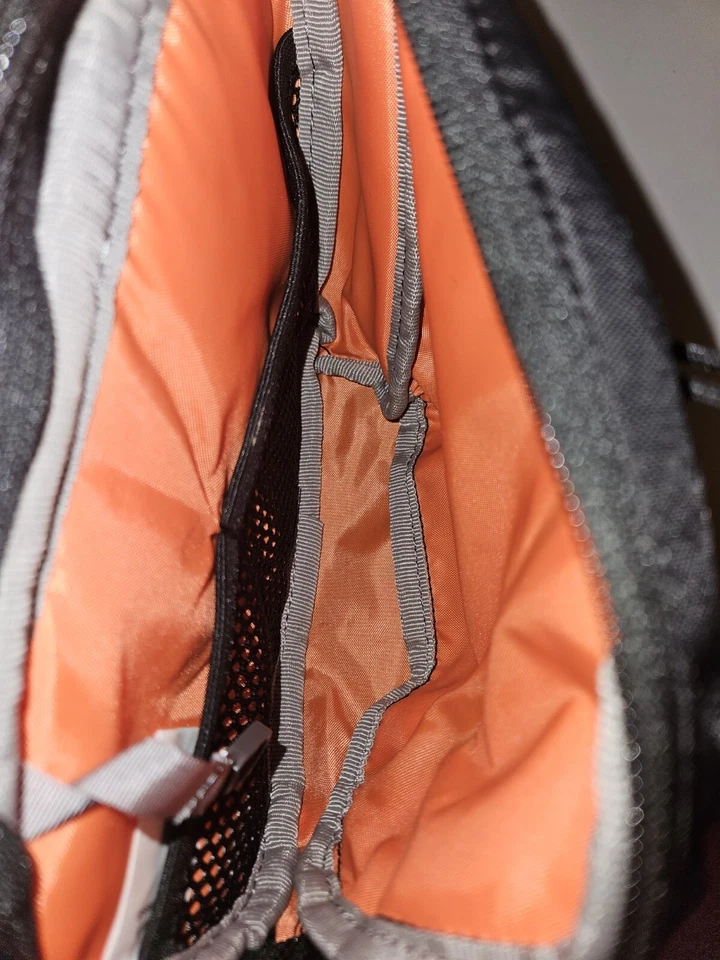 Camelbak Podium Flow Belt 21oz Black Biking Hiking - Image 3 of 4