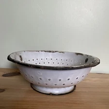Vintage Rusty Metal White  Black Trim Enamel  Ware Colander Strainer