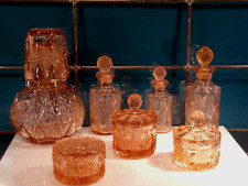 8tlg Frisiertisch Set antik Rosalin Glas Flacon Deckel Puder Dose Karaffe+Glas