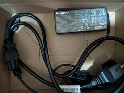 Lenovo AC Adapter ADLX45NCC3A 45W 20V 2,25A für X260 T400 T420 T470 T480 u.a.