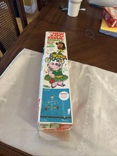 VINTAGE 1975 THE NEW ZOO REVUE MUSICAL CRIB MOBILE COMPETE w BOX WORKING
