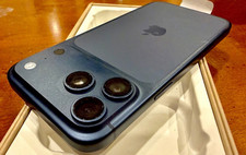 iPhone 17 Pro Max - Unlocked 2TB  Blue  -0 cycle battery- One Year Warranty!