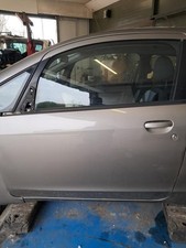 Porte avant et accessoires Mitsubishi COLT