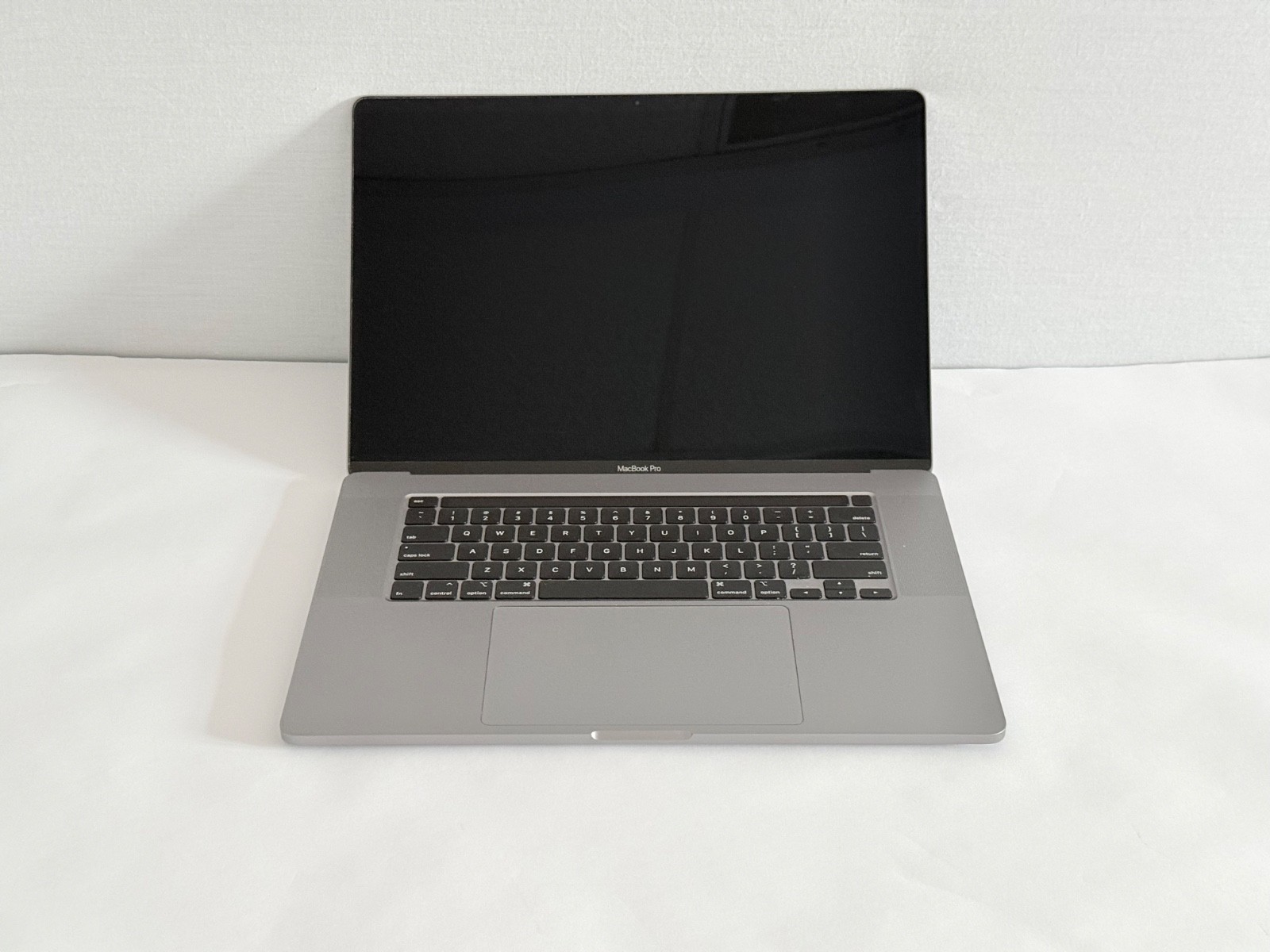 MacBook Pro 16" A2141 EMC 3347 2019 LCD Display Assembly Space Gray-Full chassis