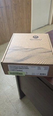 MOTOROLA AAH11YDC9JA2AN UHF 400-480MHZ IP55 MOTOTRBO R2 PORTABLE TWO-WAY RADIO